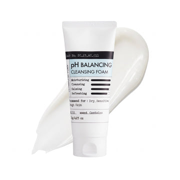 DERMA FACTORY Mousse nettoyante équilibrante au panthénol 2 % 120 g