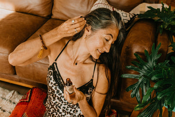 Karna Purana | Huile auriculaire ayurvédique pour la sécheresse et l'inconfort
