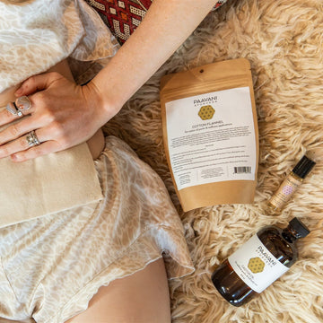 Cure Cycle Lunaire | Rituel ayurvédique pour soulager les crampes et soutenir le cycle menstruel