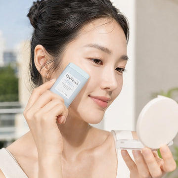 SKIN1004 Madagascar Centella Hyalu-Cica Stick Solaire Soyeux SPF50+ PA++++ 20g