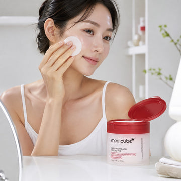 MEDICUBE Tampons exfoliants à l'acide succinique rouges 70 tampons