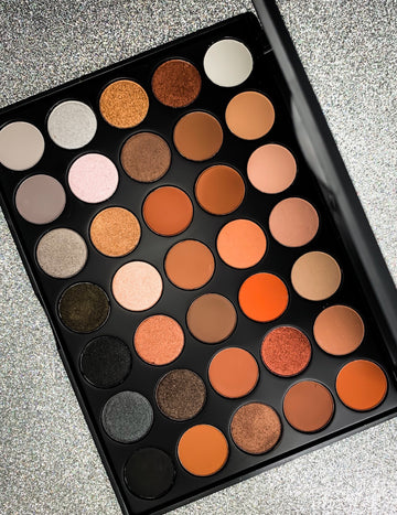 Palette de fards à paupières haute pigmentation Straight Fire