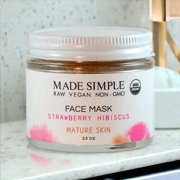 Masque visage fraise et hibiscus pour peaux matures